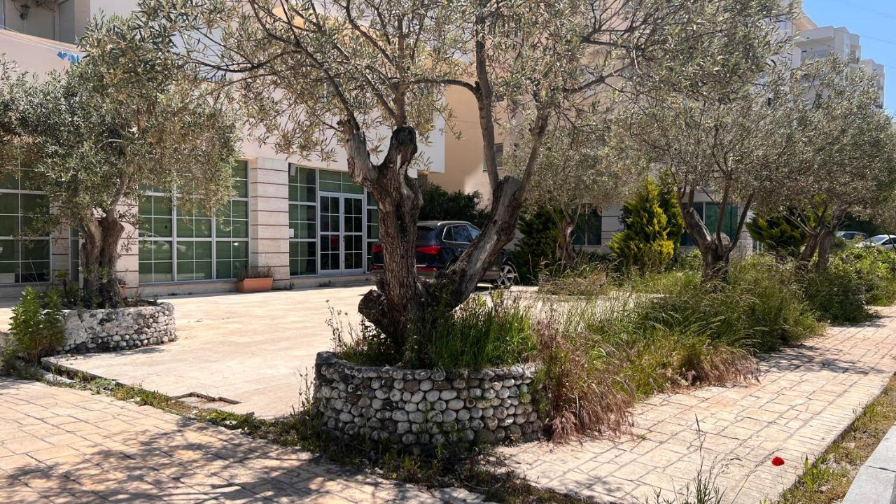 Mire Apartment Dıraç Dış mekan fotoğraf